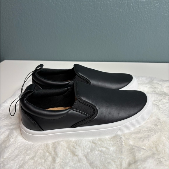 NWT Maurice’s SuperCush Kate Slip-On Sneakers Black White Sole Size 6.5 - Picture 4 of 9